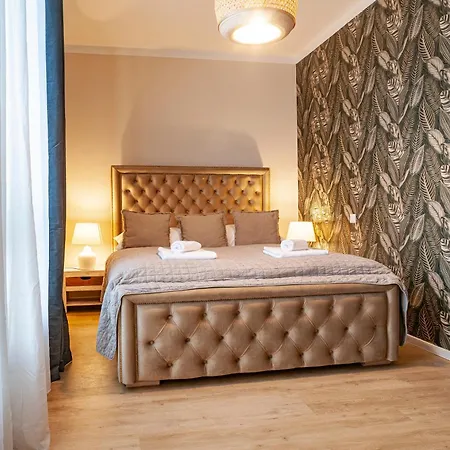 Aparthotel Sting Platan 4*