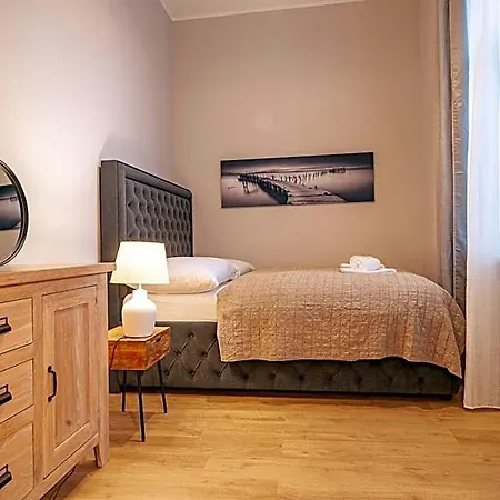 Sting Platan 4* اوسترافا
