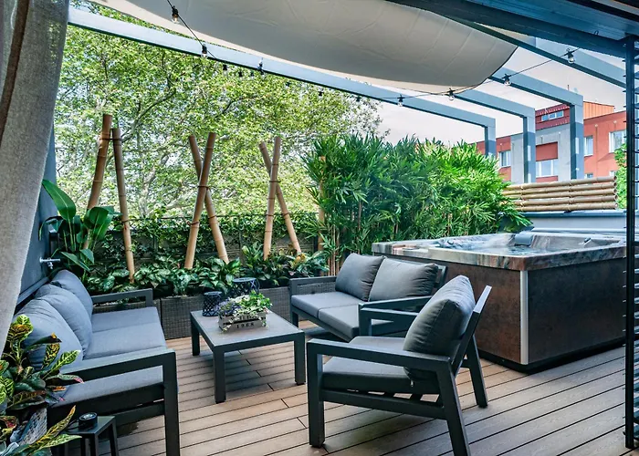 Sting Platan Lägenhetshotell 4*